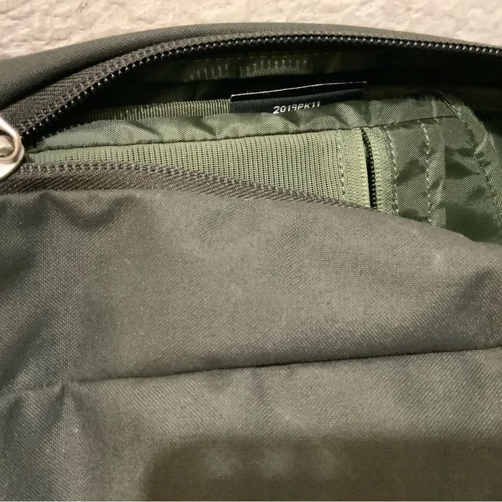 Osprey  Arcane Large Day Multi Outdoor Stonewash Gray Polyester